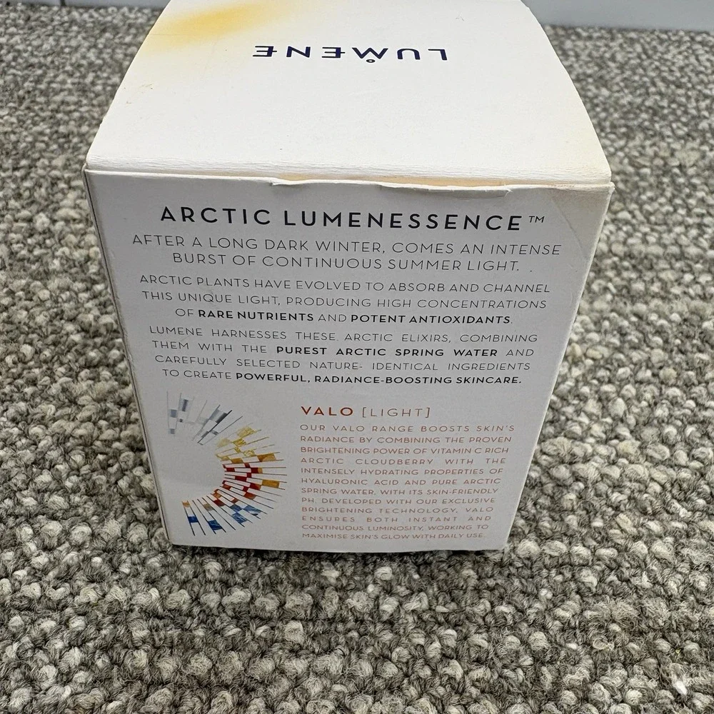 NEW Lumene Valo Light‎ Glow Reveal Facial Moisturizer Vitamin C 1.7 oz NIB